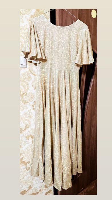 Женские красивые платье