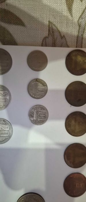 Продавам монети,,