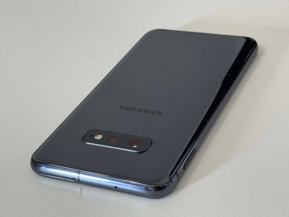 Бартер! КАТО НОВ! Samsung Galaxy S10e Prism Black (Черен)