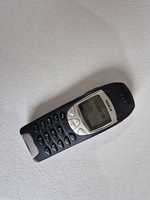 Nokia 6210 : telefon de colectie!