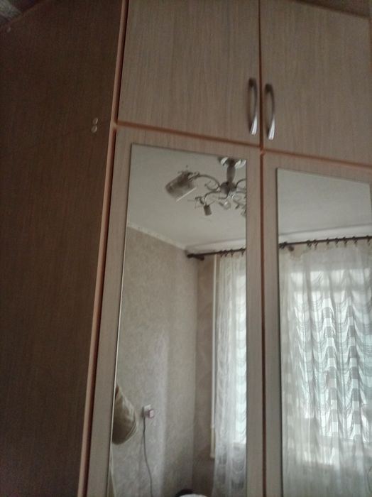 Шкаф угловой с антресолью