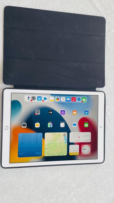 IPad және стилус қалам сатылымда