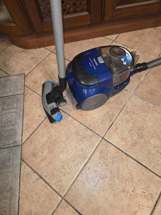 Прахосмукачка Phillips Power Pro compact Animal