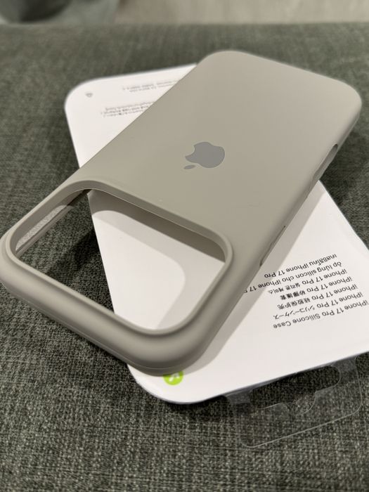 Husa iPhone 17 Pro/17 Pro Max