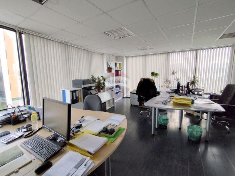 Продава се Офис в Варна, Западна промишлена зона - 89 кв.м за 1146 €/кв.м - Снимка #4