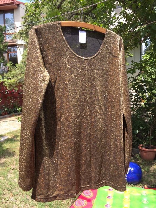 Bluza cu sclipici marimea L