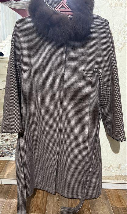 Продам пальто. Цена договорная