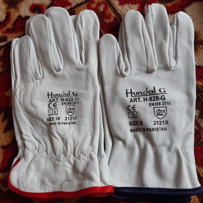 Перчатки кожаные смехом и без