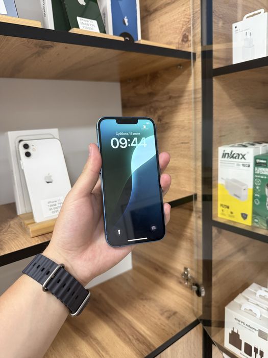 iPhone 13  128GB