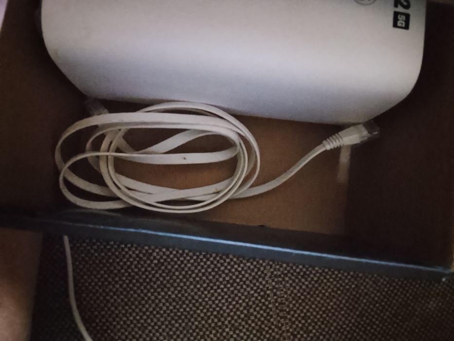 Продам роутер теле2