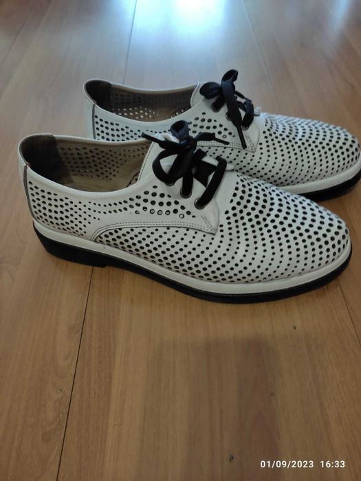 Дамски обувки естествена кожа