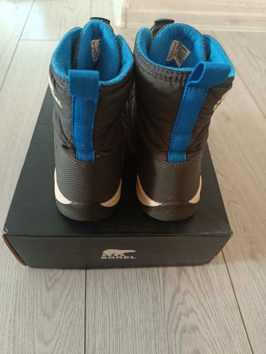 Зимни  ботуши Adidas,ботуши Sorel