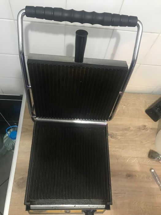 Професионална машина за тостери