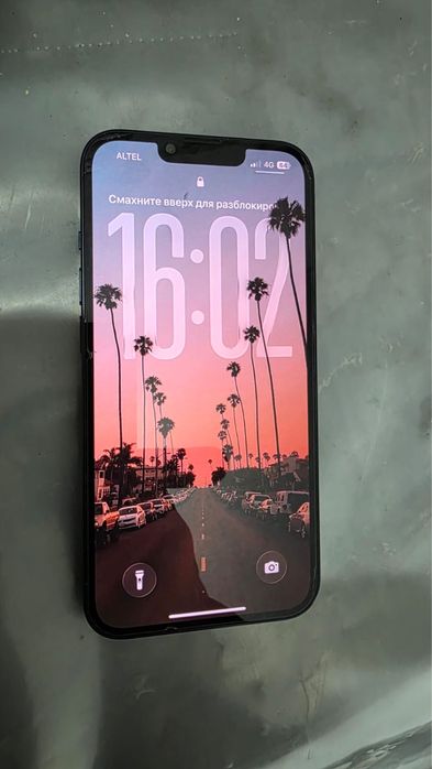 Обменяю iphone 13