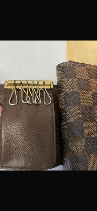 Ключник Louis Vuitton ,оригинал