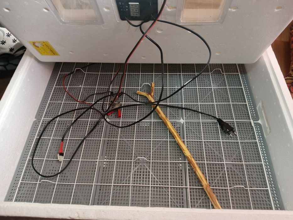 Продам инкубатор