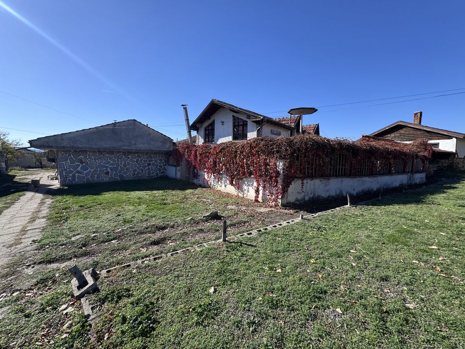 Къща, заведение, търговски обект в с. Енина