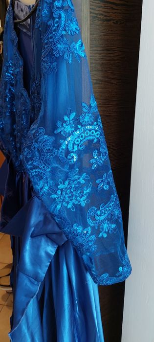 Vând rochie dama