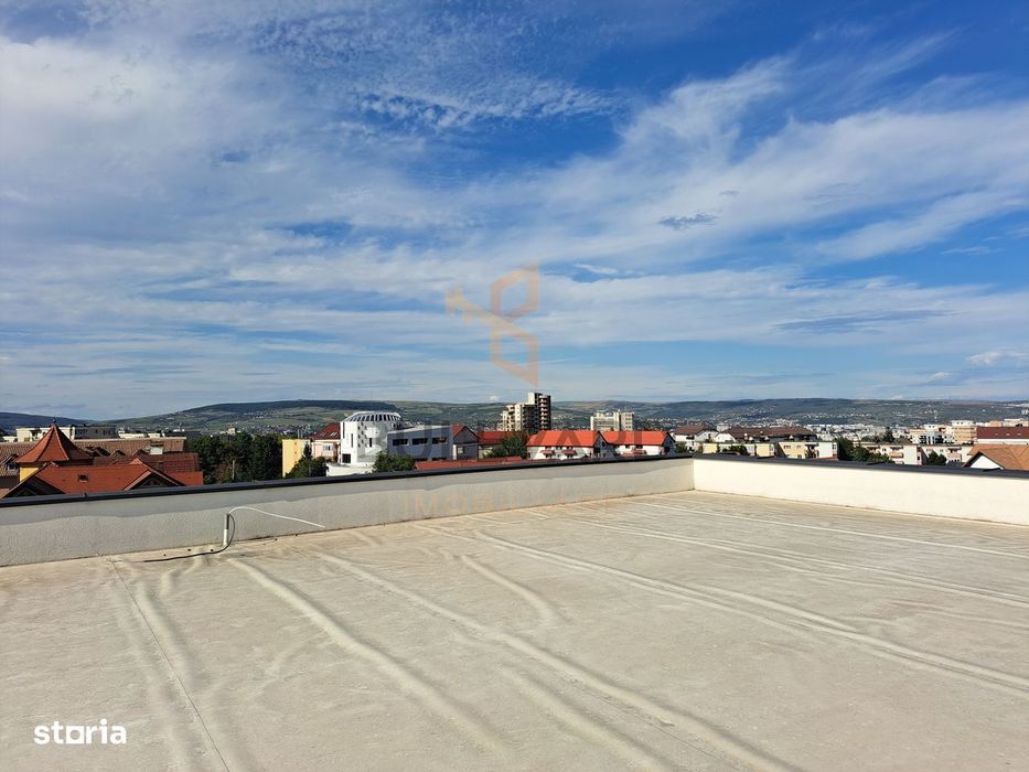 Penthouse 150 mp utili+ terase 200 mp+ 2 parcari subterane +curte 120 — fotografia 2