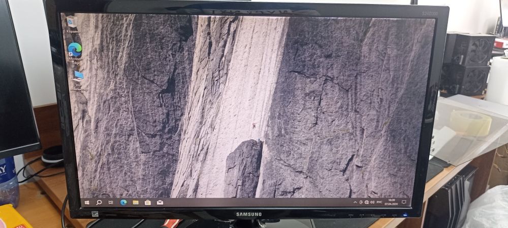 Монитор Samsung 24 дюйма, HDMI