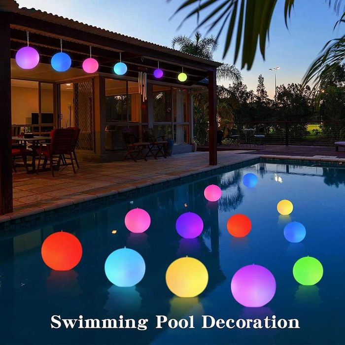 Комплект от 2 бройки плаващи светещ се топки за басейн