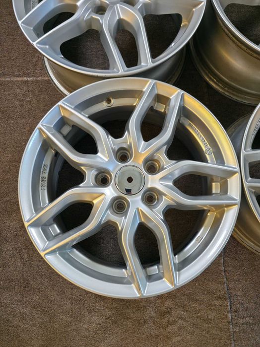4 Jante Aliaj 5x112 16'' 6.5J ET 50 - VW Golf Passat Touran Sharan Caddy T-Roc Tiguan / Audi A3 A4 Q3 / Seat Leon / Skoda Octavia Superb Karoq YETI