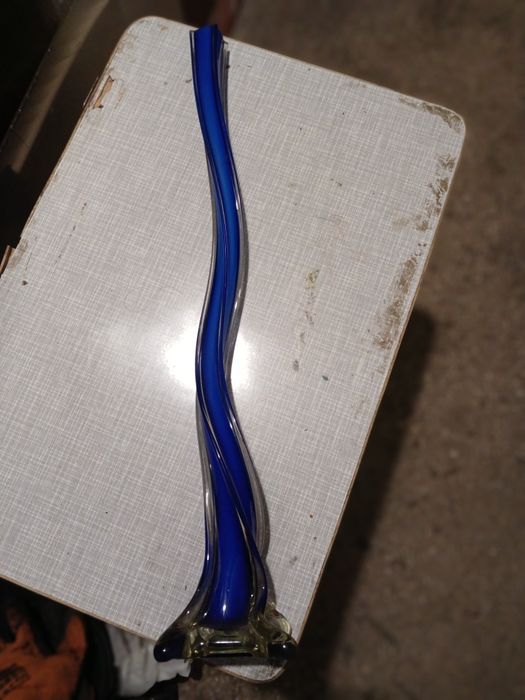 Продам  вазу  продам