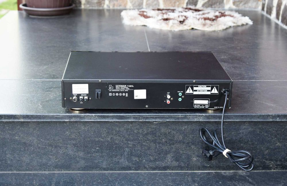 Tuner Luxman T-351 L, radio
