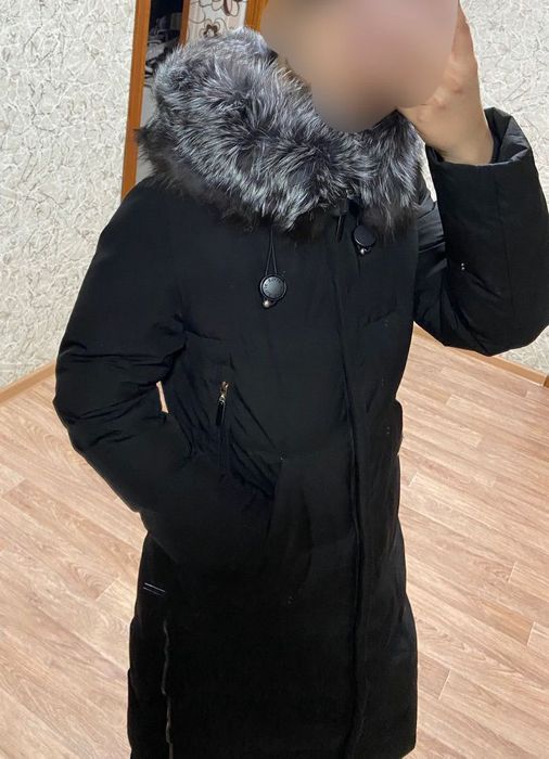 Продам пуховик в отличном состоянии черный размер 44-46