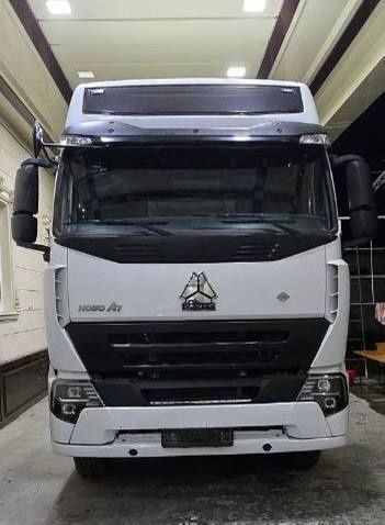 Тягач 6×2 сотилади