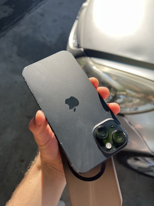 iPhone 15 256 GB