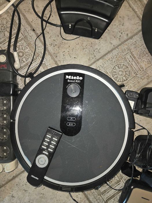 Прахосмукачка робот Miele Scout RX1
