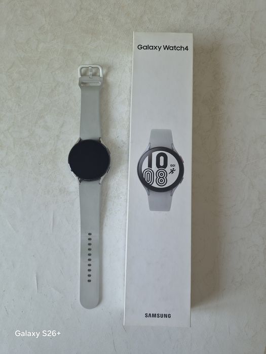 Смарт часы Galaxy Watch4