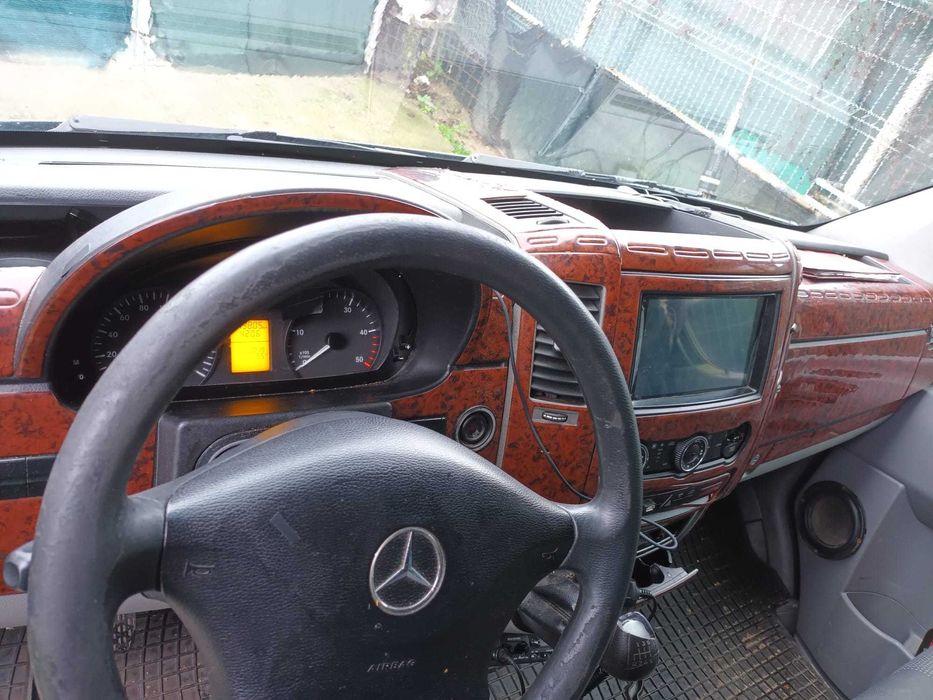 Autoutilitara Mercedes