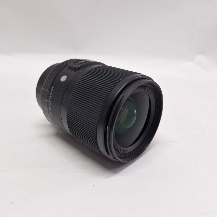 Liquid Money vinde - Obiectiv Sigma 35mm F1.4 DG DN, SONY E