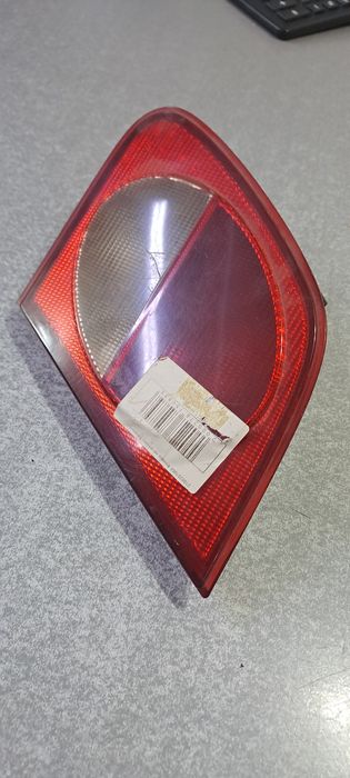Фонарь на крышку багажника Mercedes W210