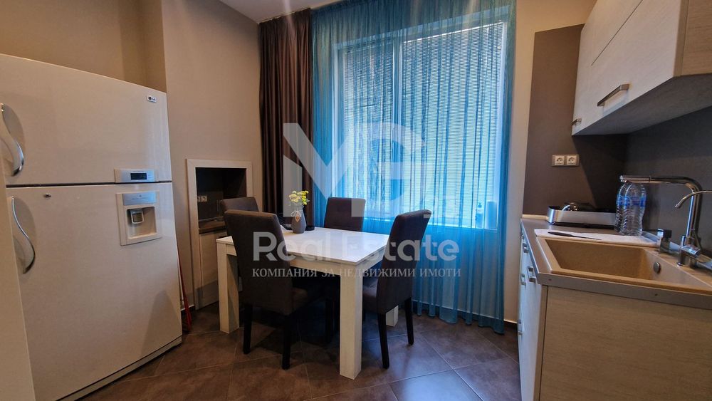 Дава се под наем Етаж от къща в Пловдив, Център - 85 кв.м за 612 € - Снимка #3
