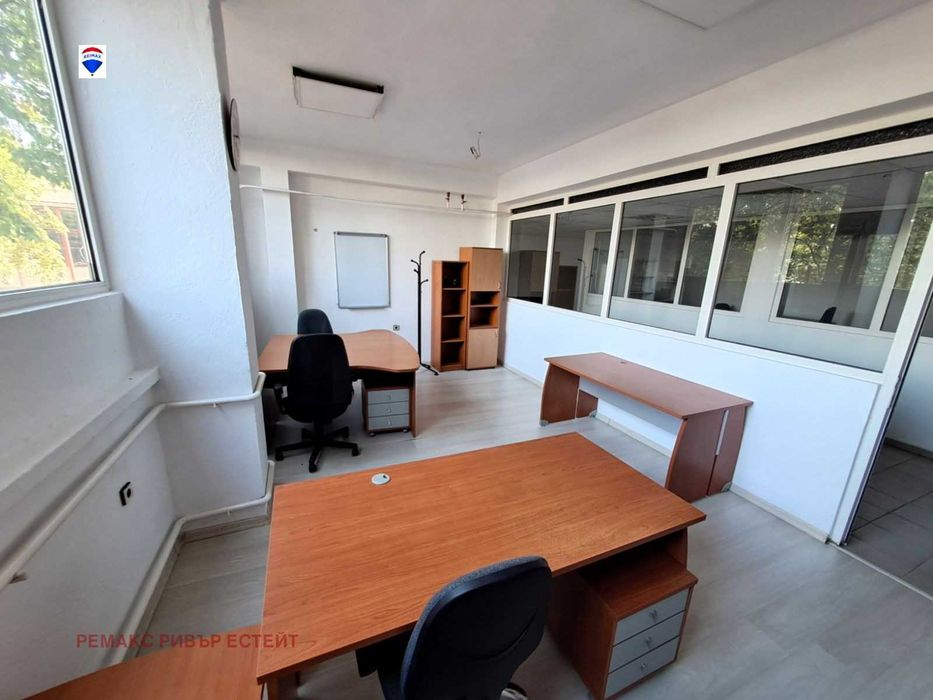 Продава се Промишлена сграда в Русе, Родина 1 - 4000 кв.м за 228 €/кв.м - Снимка #5