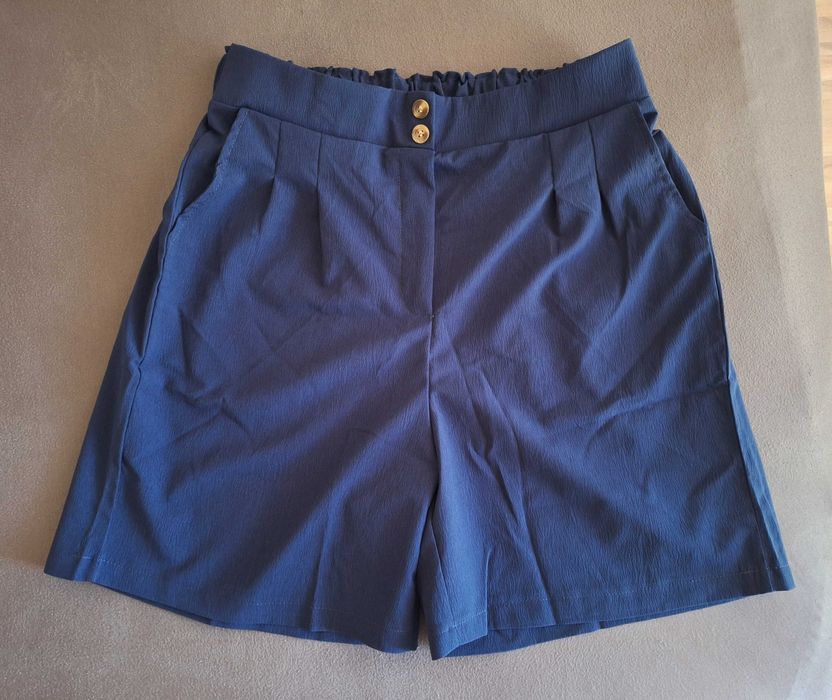 Дамски къси панталони