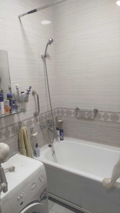 Юнусабад6  2в3/1/4 Продаётся квартира не торец