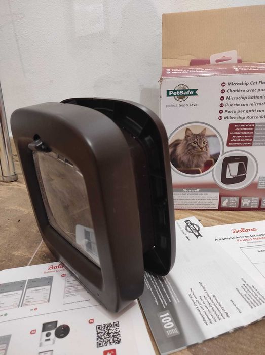 Usa acces pisici, culoare maro, NOUA, 135 lei