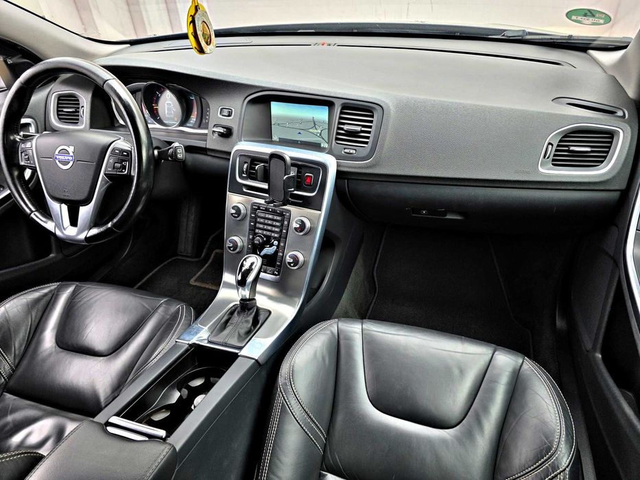 Volvo V60 D4 - 2.0 Diesel - Euro 6 - 181 cp