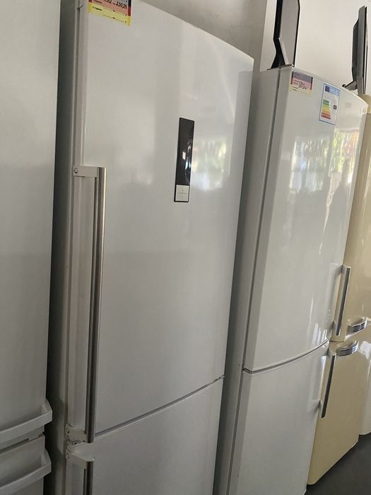 Хладилник с фризер Siemens