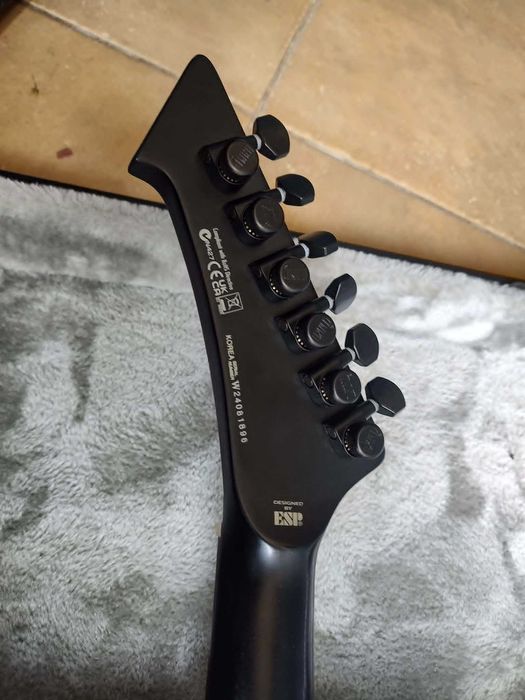 vind chitara ESP LTD Vulture BLKS
