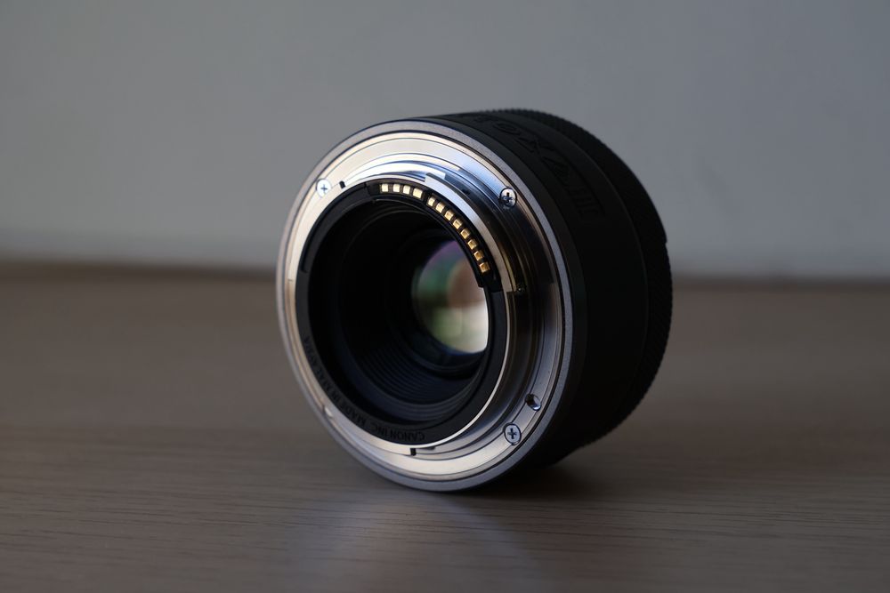 Обектив Canon RF 50 f/1.8 STM