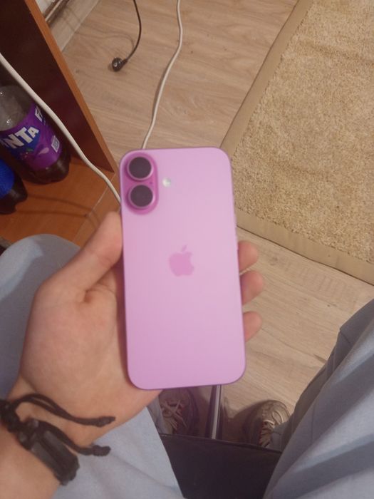 iPhone 16 vânare