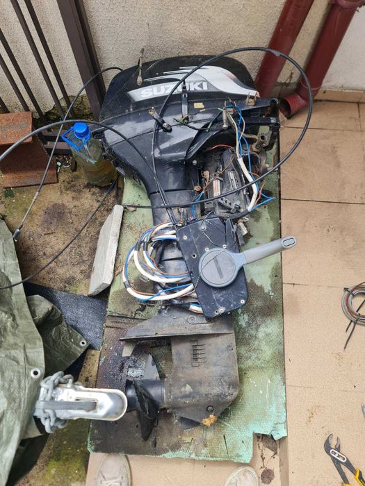 Извънбордов двутактов двигател Suzuki 30к.с.
