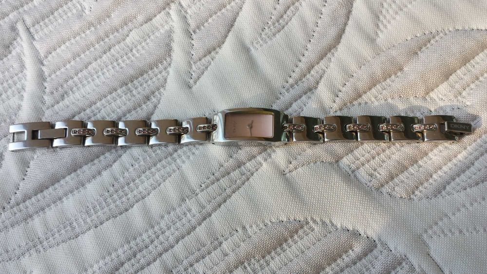 Oригинален Дамски Часoвник DKNY/ Механизъм RONDA SWISS