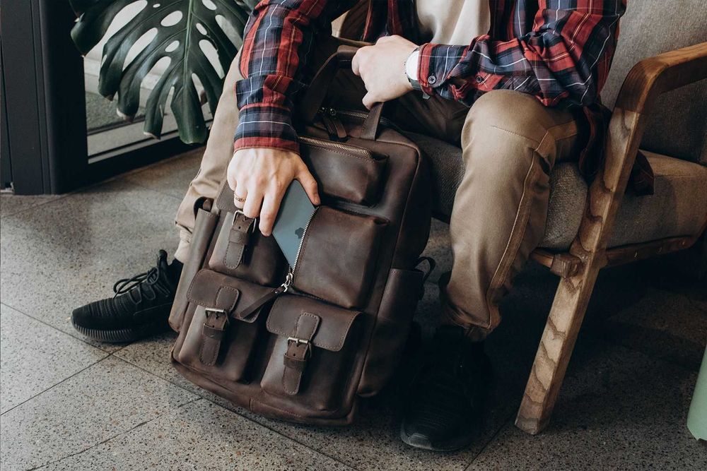 Rucsac din piele naturală. Rucsac pentru laptop. laptop backpack. Rucsac din piele pentru călătorii.