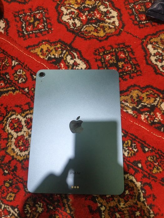 Ipad 5air sotiladi